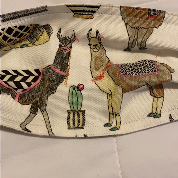 Llama handmade fabric face mask - Picture 2 of 3